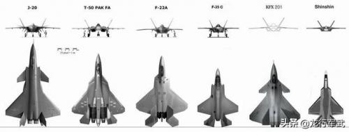 歼20空战新搭档GJ11无人机，可力擒F22等五代隐身战斗机