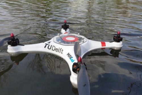 水陆两用无人机Pelican可以自主执行现场水质分析