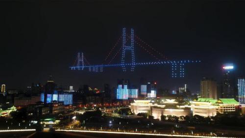 震撼！500架无人机点亮夜南昌 2019世界VR产业大会上演炫酷光影秀 