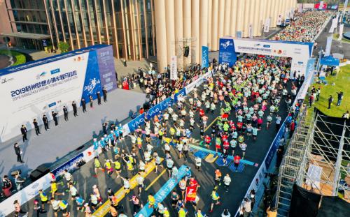 应用IoT、5G、无人机、AR技术 最黑科技马拉松开赛 