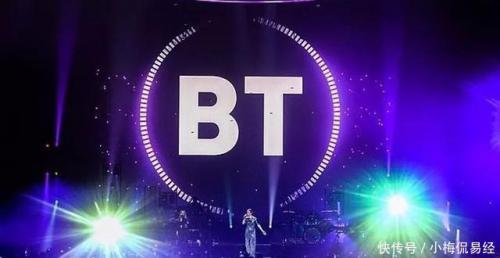 单台电脑操控160 架无人机 破室内编队世界记录