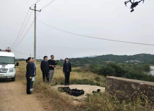 安乡县人民检察院首次运用无人机助力公益诉讼调查取证 