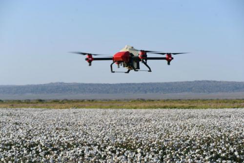 植保无人机下半场：当极飞卖起“全家桶” 