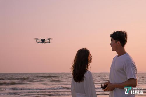 大疆无人机家族添新成员，航拍小飞机 Mavic Mini 仅重249克 