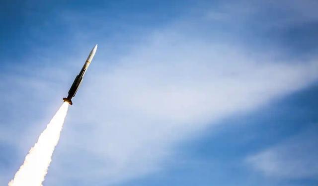 波斯湾一声巨响传来,又一架美军无人机遭导弹击落?伊朗动真格了