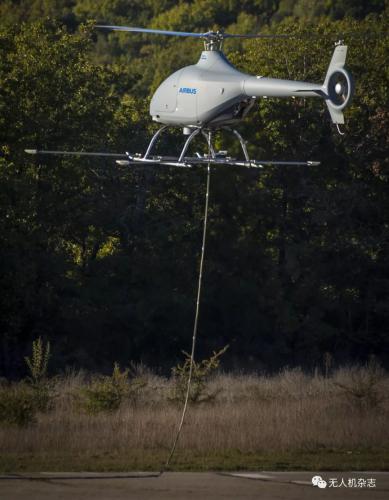 VSR700无人直升机原型机完成首飞