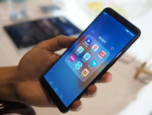 智能手机在人类生活中的重要作用，可不止用了操控无人机！