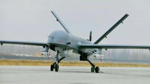 军事无限创意：乌克兰空军全靠无人机