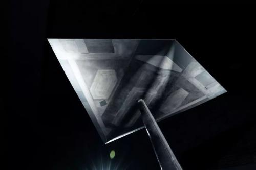 为极端隐身LOUT无人机把发动机倒着装