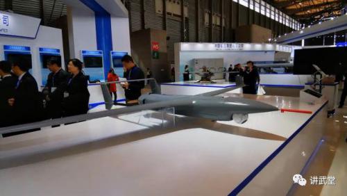 国产舰载固定翼侦察无人机曝光，身兼多项本领，还能当预警机用