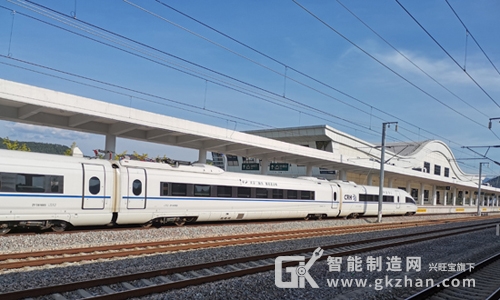 打压5G、无人机还不够！美国竟盯上中国列车和巴士