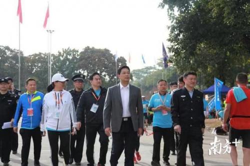 无人机反制雷达、巡逻机器人…中马智慧安保帅气亮相