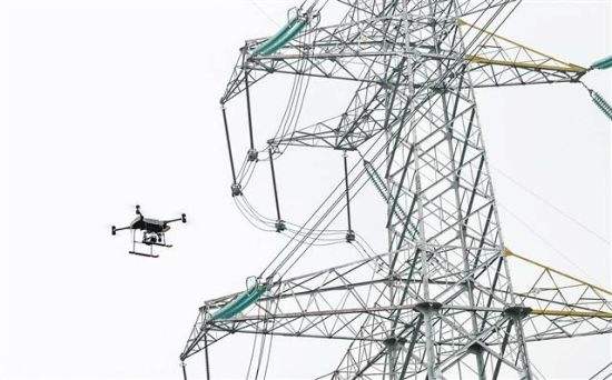 湖南完成全国首次“无人机+5G”智能作业 在500千伏变电站带电巡检