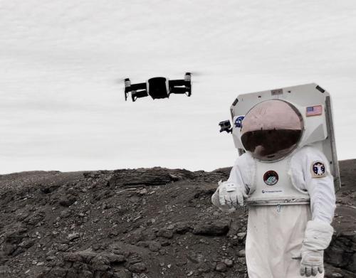 用手套操作无人机？NASA将把这一技术带上太空 | 硬科技
