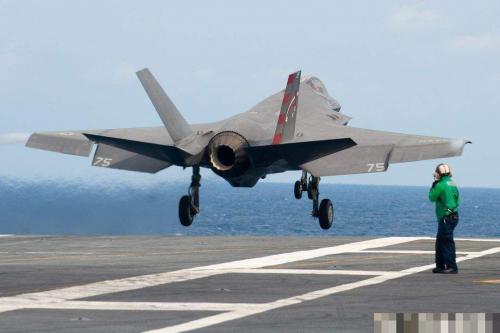 六代战机是无人机、有人机?美国具备两项重要技术,或将用于航母