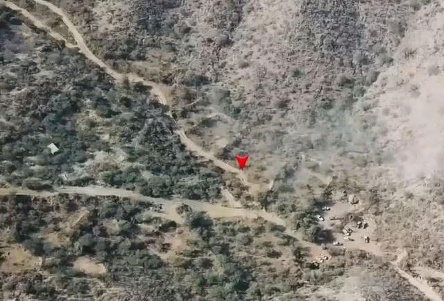 胡塞配一国无人机，不断发射导弹“点名”，沙特联军四处逃窜