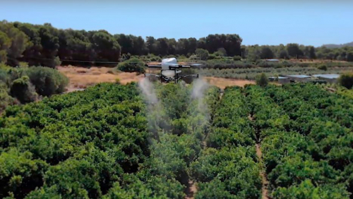 西班牙Quaternium油电混合四旋翼无人机开赴农田测试