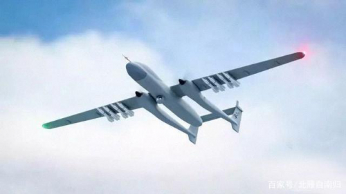 成都造，全球首款大型三发长航时察打一体无人机首飞