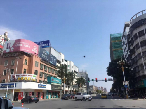 揭阳“硬核”防控疫情 无人机出动发布广播