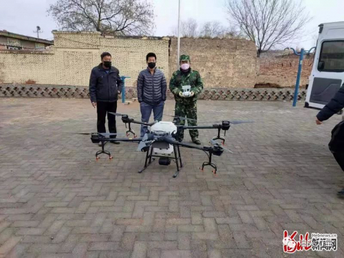 实拍：泊头无人机“上阵”喷洒消毒... 