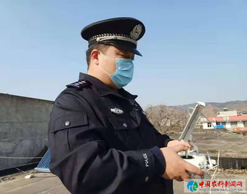 陕西丹凤 商镇利用无人机巡查，确保防疫成效