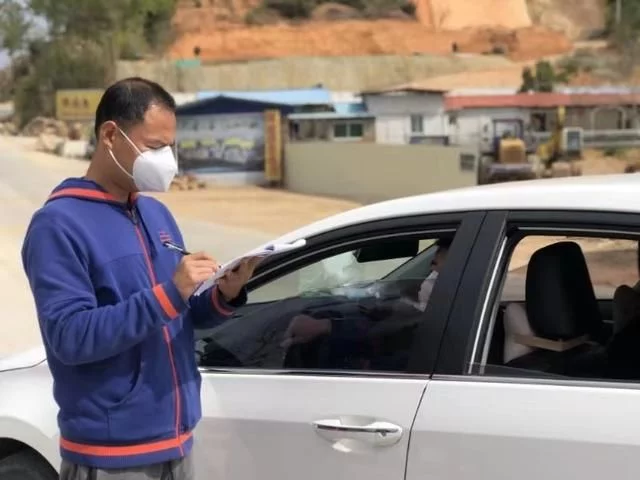 驻村干部战疫记｜无人机追踪定位“冲卡者”助推防控工作