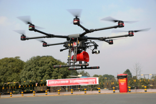 绵阳：无人机飞进社区，隔空念起“防疫经”