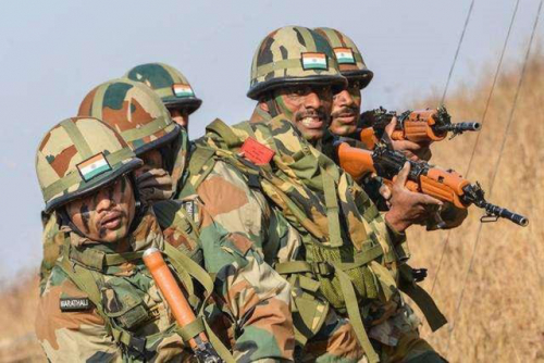 全球数一数二坠机大国，印度空军3架无人机测试时莫名失踪！