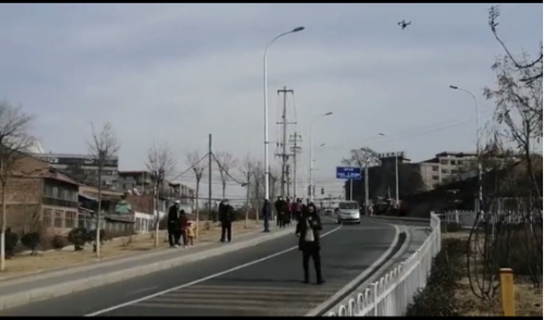 空中战“疫”--无人机投入防疫宣传第一线