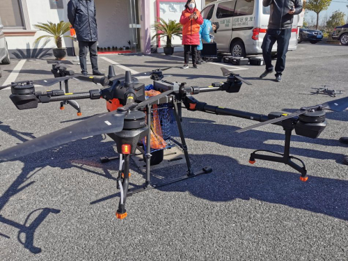 疫情阻击战无人机有多少种“战法”，来看上海民警的实战