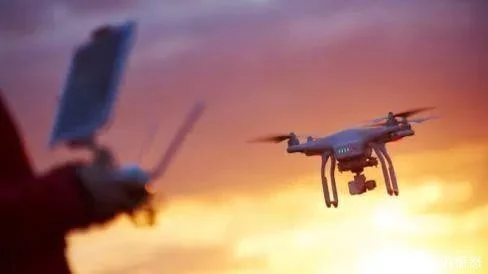 休斯顿开发最新反无人机系统 可将入侵无人机劫持