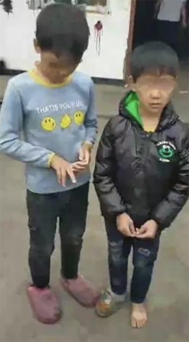 未成年哥俩失踪7天，警方动用无人机搜寻，不料他们藏在“家门口”暗中观察