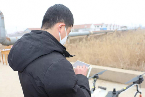 “火线”递交入党申请书 无人机操控人员显担当