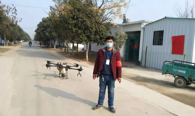 硬核！金乡无人机登场，义务为全村消毒防疫