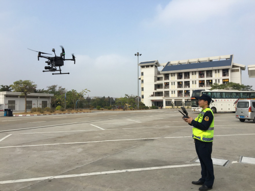 5G+无人机、人脸识别测体温、AI识别……广东交通战“疫”新利器 