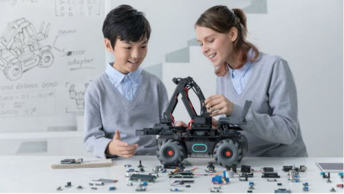 大疆教育正式推出！无人机巨头All in STEAM