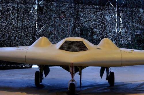 以色列找到绝佳的开战借口，伊朗自爆战机入侵，F15直接开火击落