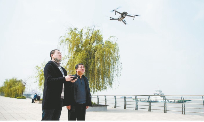 无人机智能巡河