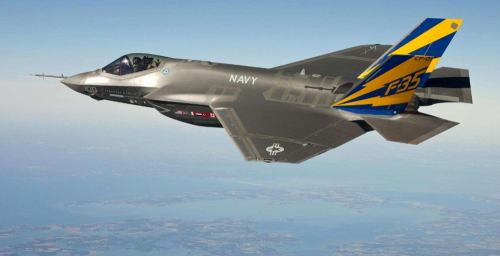 美军舰载隐身无人机终于上舰，不能携带武器，却让航母战力暴增