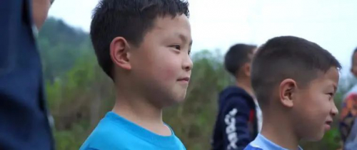 用“明日之约”守护追无人机男孩梦想的微光