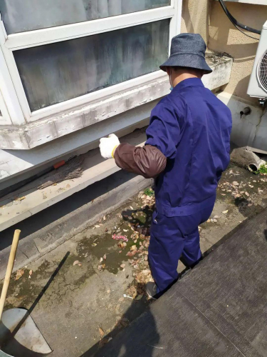 不拍美景专找屋顶垃圾，宁波无人机当起空中监督员！ 