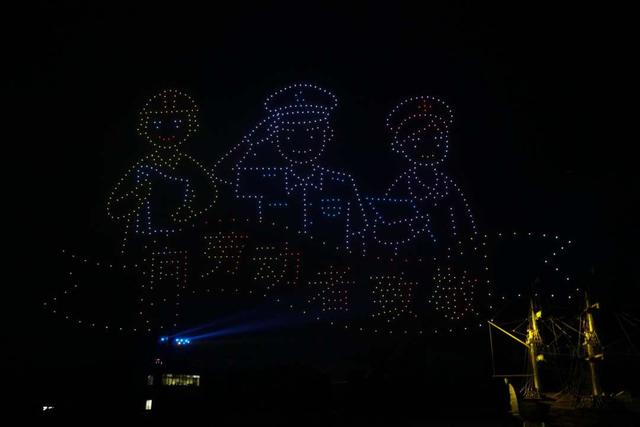 燃爆！珠海千架无人机升空致敬劳动者