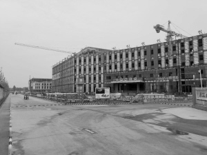 厉害！塔吊装“鹰眼” 无人机测扬尘