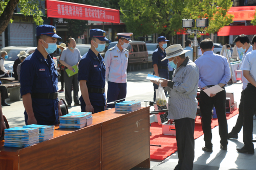湖北罗田：消防救援无人机助阵“5.12防灾减灾日”活动 