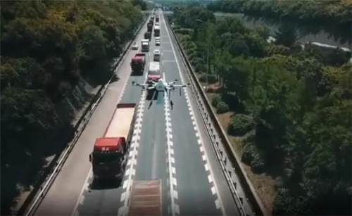 杭州交警有了新式“无人机” 能查交通违法能提前预警