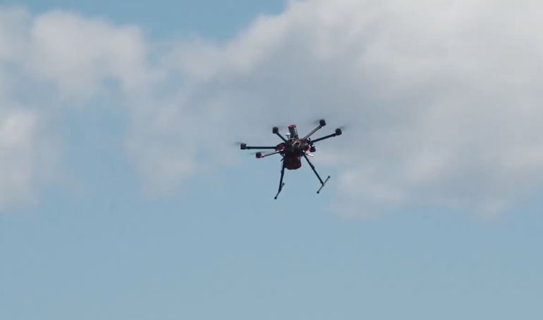 瑞典开展自主无人机配送除颤器研究