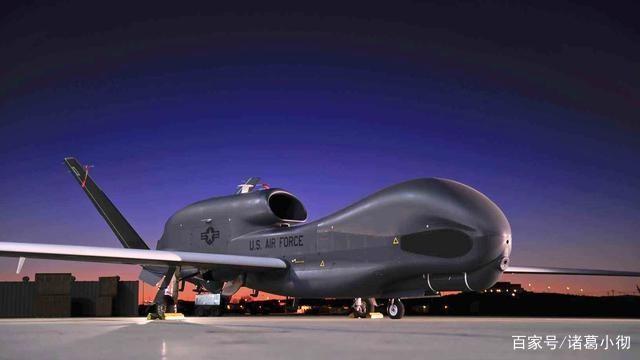 东北方向传来危险信号，又一邪恶飞机宣告成军，俄提醒：保持警惕