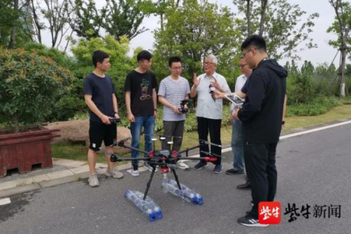南航93岁的老教授用无人机助力长江大保护