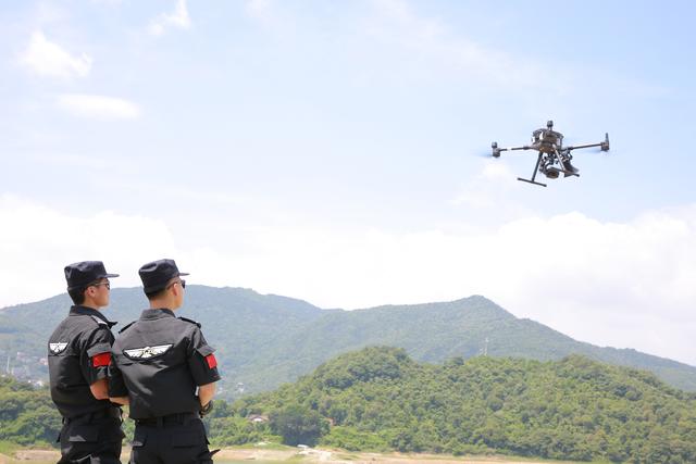 无人机在警务执法应用中效果如何：探访莆田公安局神鹰战队