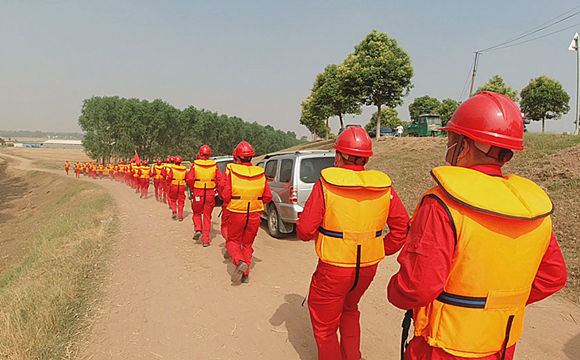 无人机、救护车……齐上阵！快！快快！！！